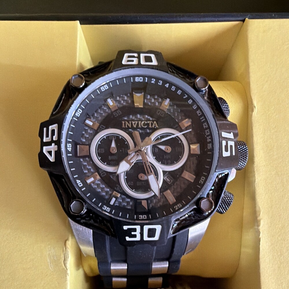 Invicta mens watch model 44704 new in box